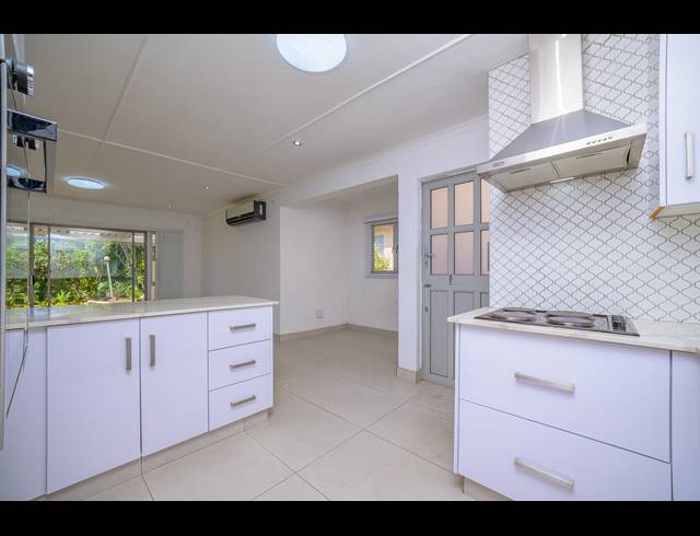 2 BEDROOM SIMPLEX FOR SALE IN SHERWOOD